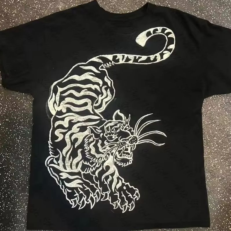 Y2K Graphic Baby Tee Crop - เสื้อผ้าสไตล์ Y2K เสื้อผ้าผู้หญิงแนวกรันจ์ เสื้อครอปท็อปผู้หญิง ลายเสือ เสื้อยืดครอปผู้หญิง