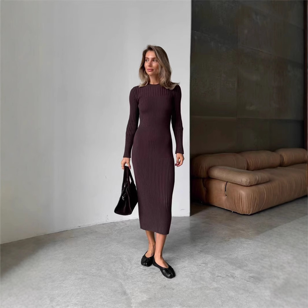 เดรสยาวทรงเข้ารูป แขนยาว คอโอ  - Bodycon Long Sleeve Ribbed Dress บทวิจารณ์และราคา