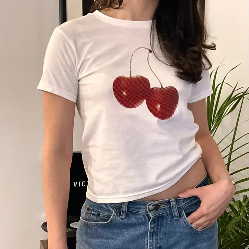 เสื้อยืดสไตล์สตรีทแวร์ลายกราฟิ - Y2K Graphic Baby Tee Crop บทวิจารณ์และราคา