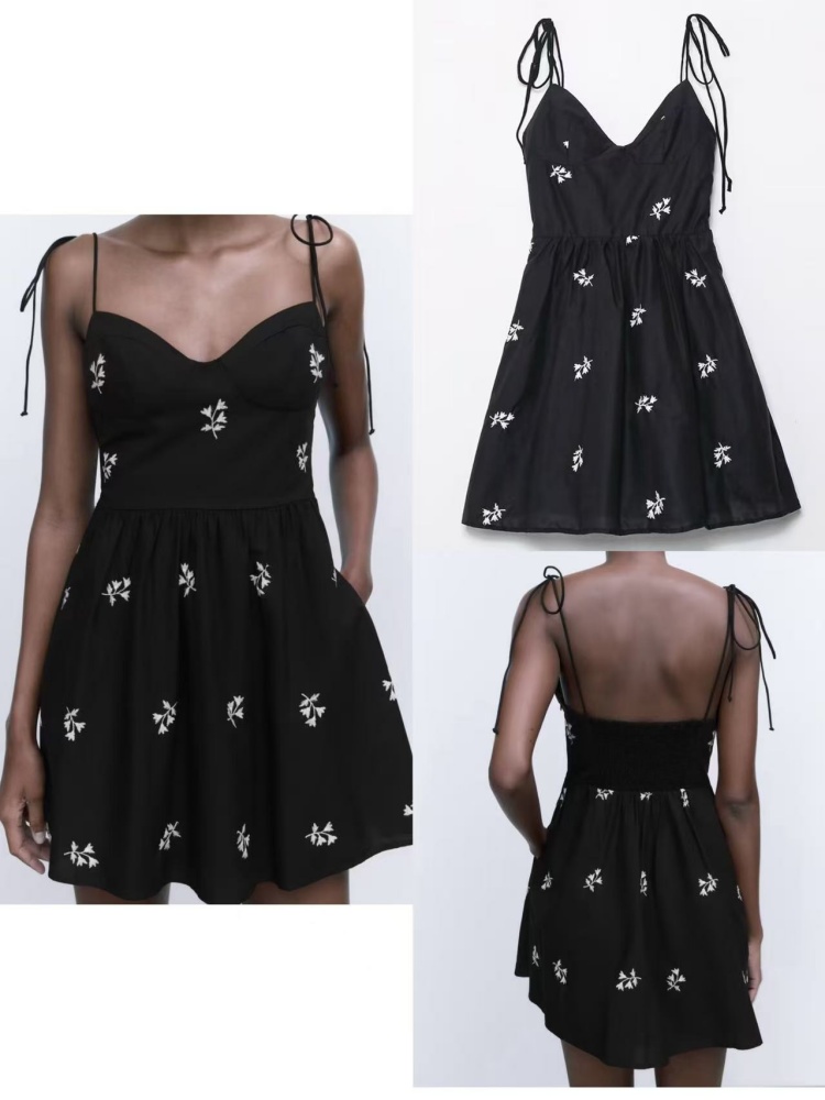 เดรสสีดำสำหรับผู้หญิง ผ้าแพรแข - French Vintage Floral Midi Dress บทวิจารณ์และราคา