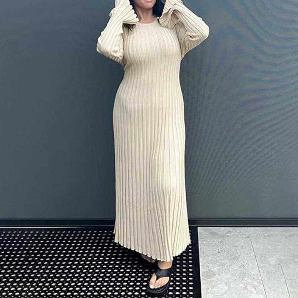 เดรสไหมพรมแขนยาวทรงเข้ารูป คอว - Bodycon Long Sleeve Ribbed Dress บทวิจารณ์และราคา