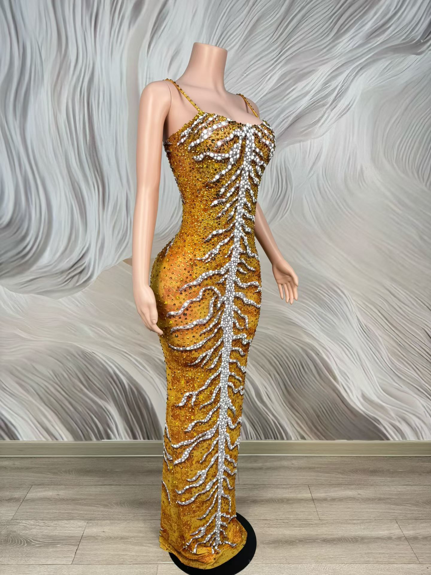 ชุดเดรสยาวหรูหราประดับเพชรระยิ - Sparkly Rhinestone Club Party Dress บทวิจารณ์และราคา