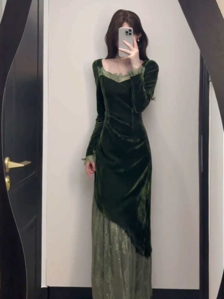 เดรสกำมะหยี่สไตล์วินเทจฝรั่งเศ - French Vintage Floral Midi Dress บทวิจารณ์และราคา